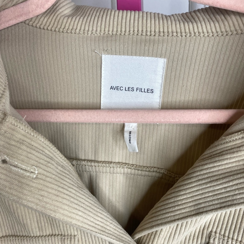 Avec Les Filles Creamy Beige Cordury Oversized Cropped
Jacket - Picture 3 of 10